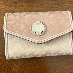 TOMMY HILFIGER PALE PINK WALLET